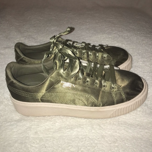 Suede Army Green Puma Platform Shoea - Picture 2 of 4